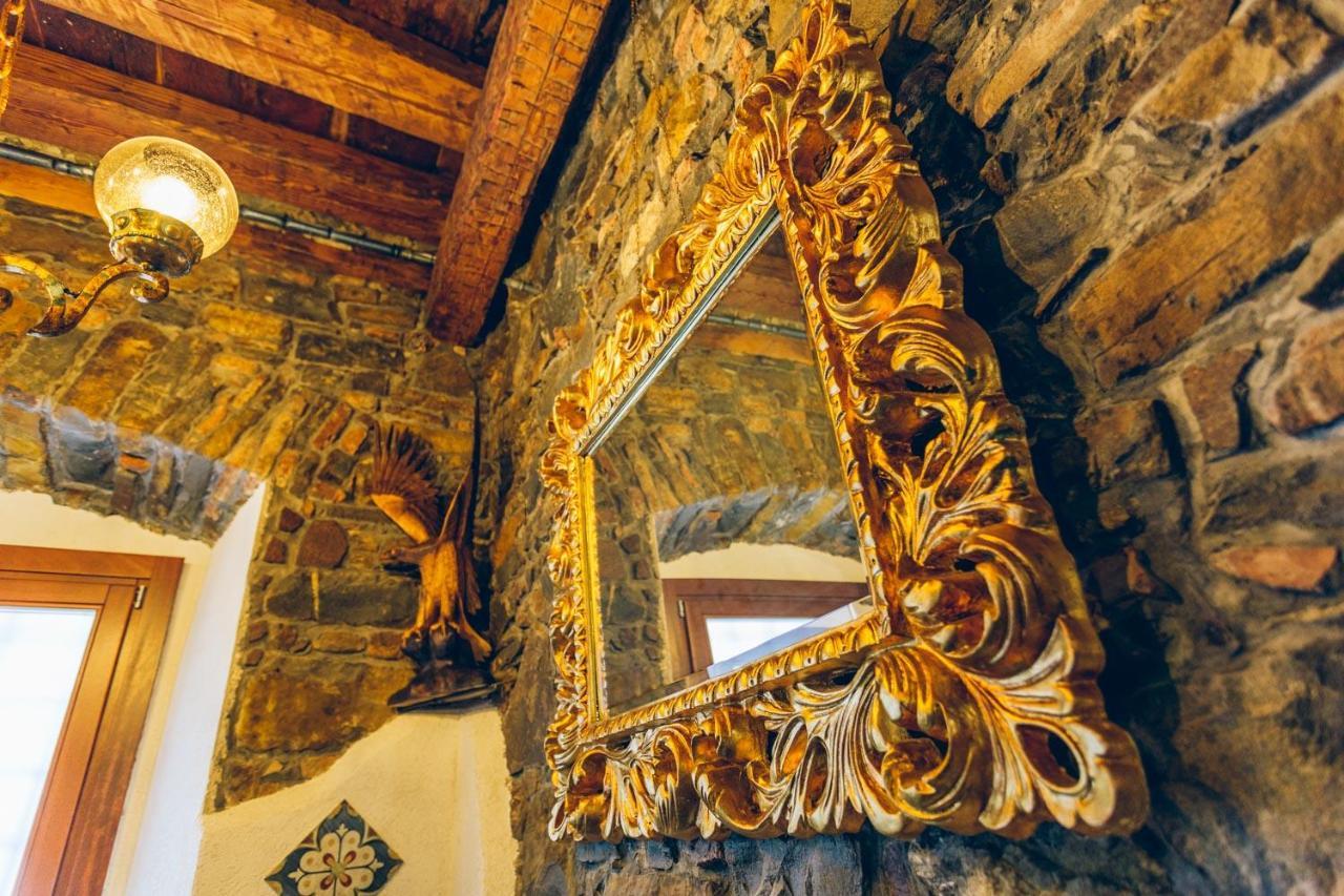 Aquila D'Oro Triëst Buitenkant foto